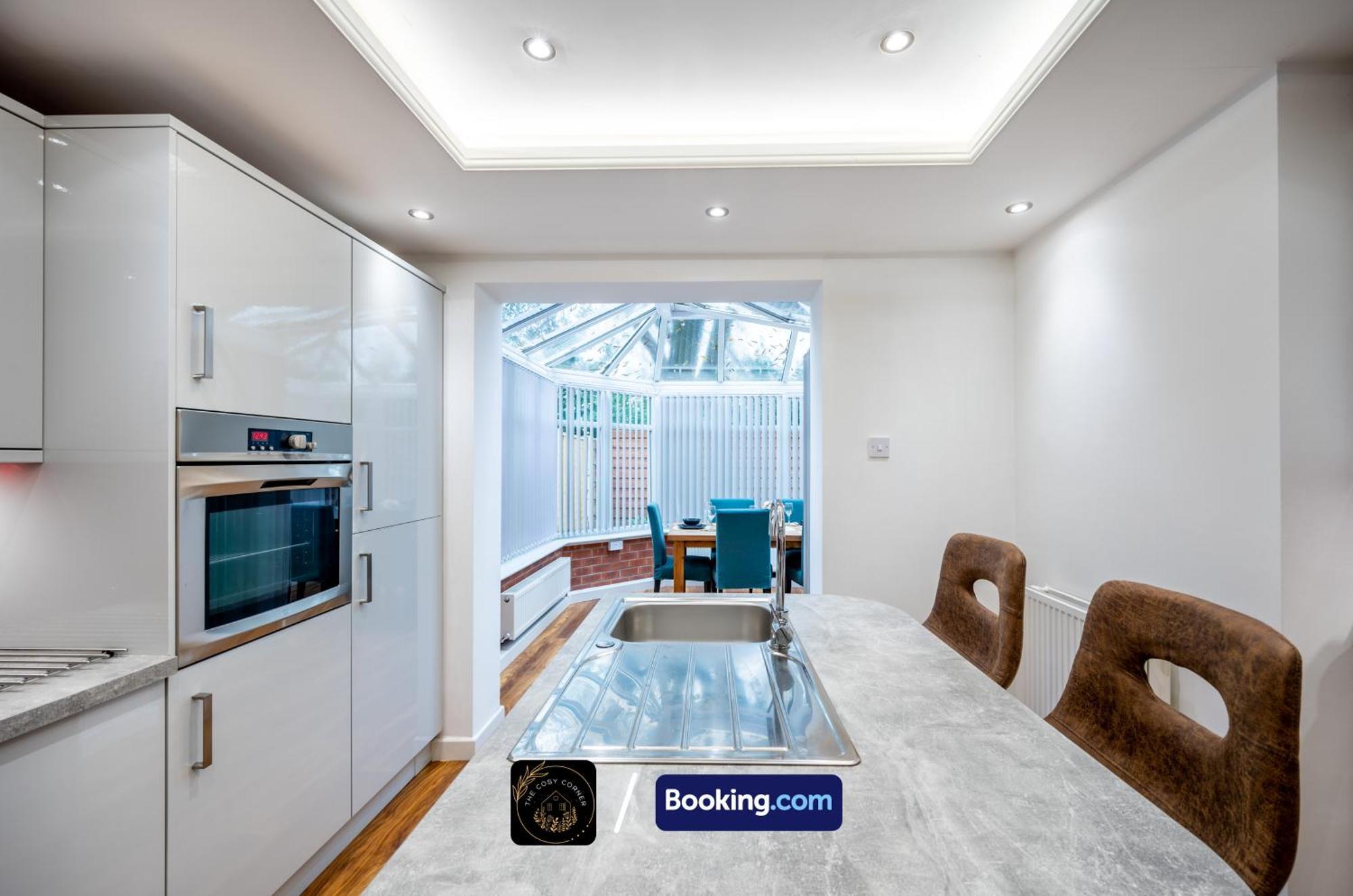 Ferienwohnung Cosy 3-Bed House, Garden & Free Parking In Stretford Manchester Exterior foto
