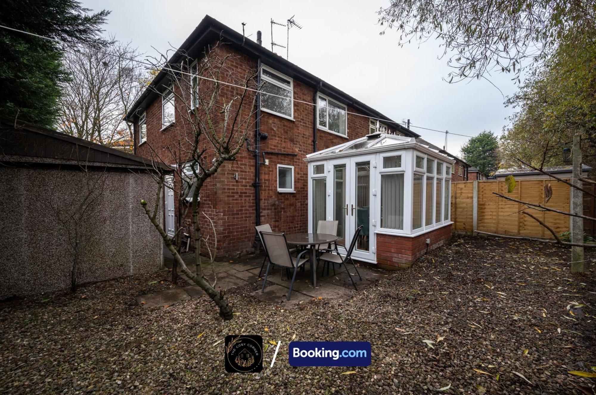 Ferienwohnung Cosy 3-Bed House, Garden & Free Parking In Stretford Manchester Exterior foto
